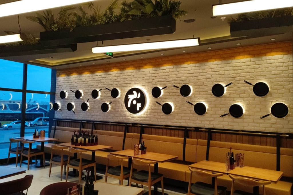 Büyükçekmece Demirlife Sitesi - Tavuk Dünyası