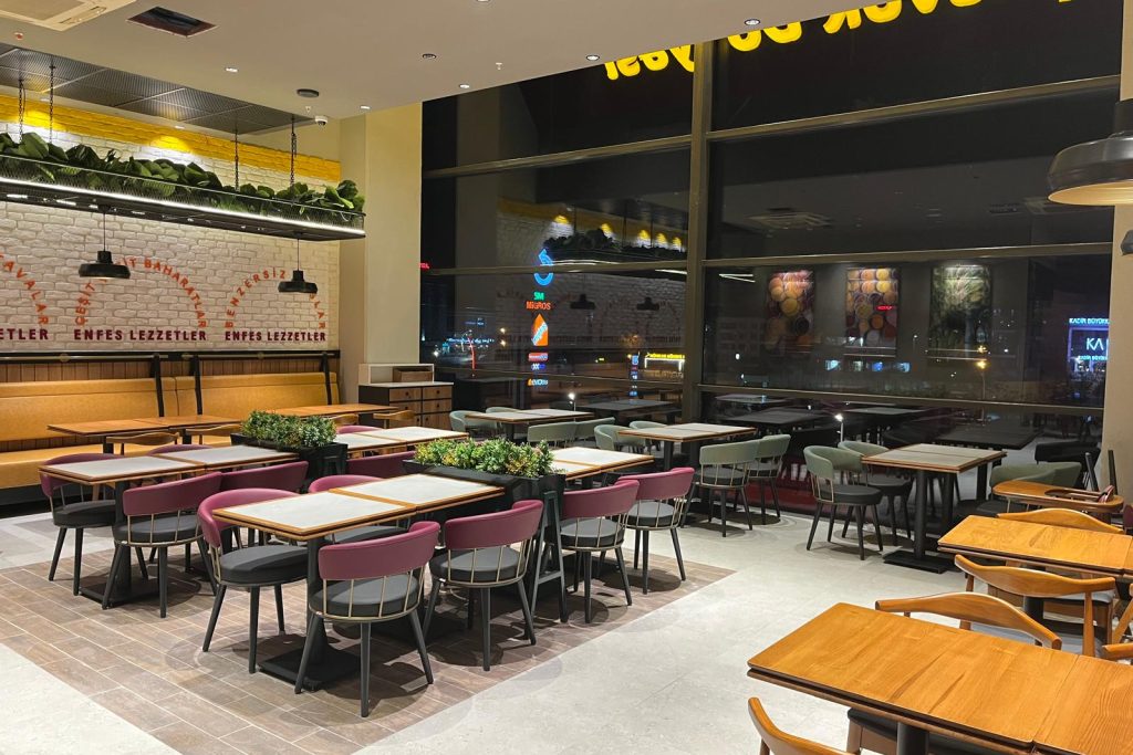 Gebze Center AVM – Tavuk Dünyası