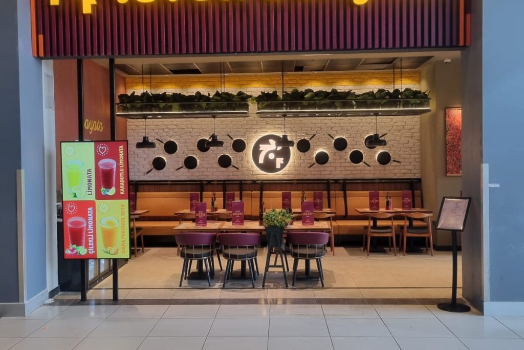 Gebze Center AVM – Tavuk Dünyası