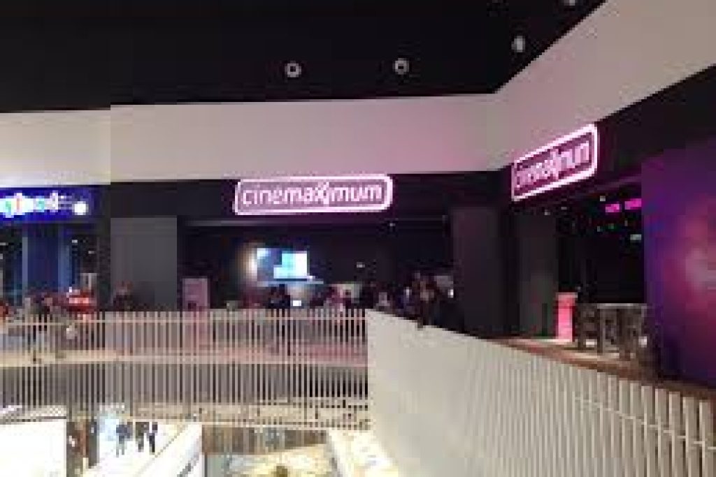 Esas 14 Burda - Cinemaximum